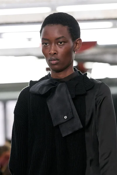 Look 29